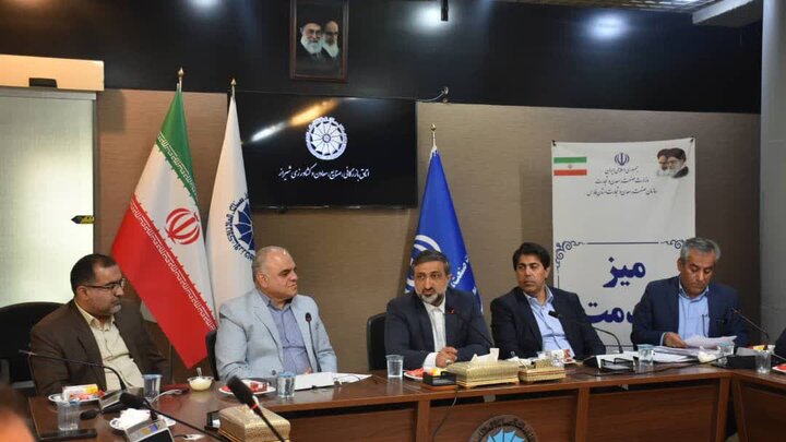 گفتمان صنعتی سازی در کشور راه اندازی شود گفتمان صنعتی سازی در کشور راه اندازی شود
