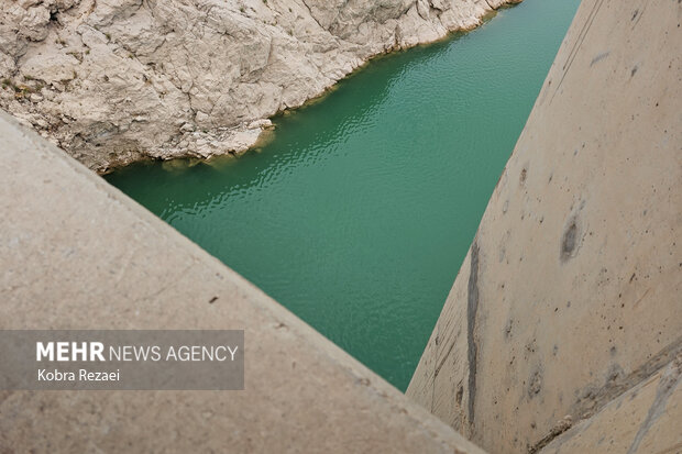 کاهش حجم آب سد کارده