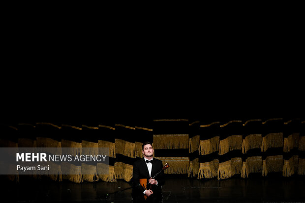 Толстой в Иране, Фирдоуси в России