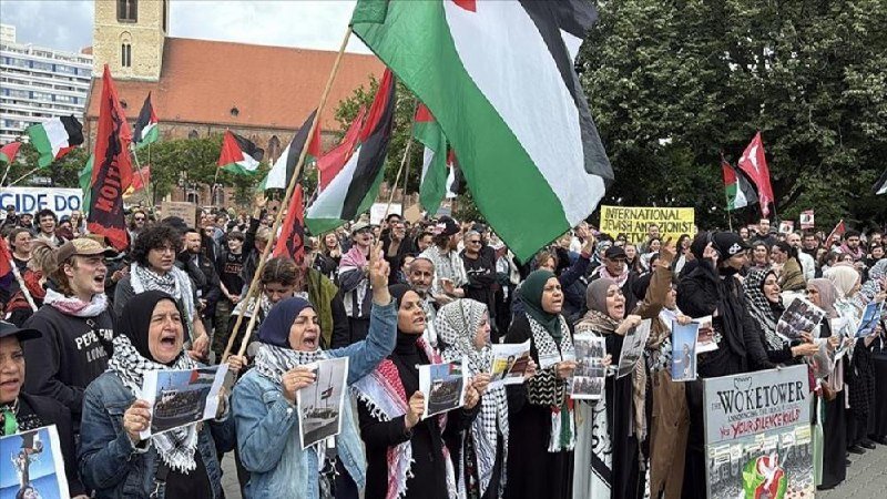 İtalya’da İsrail’in “Madleen” yardım gemisine saldırısı protesto edildi