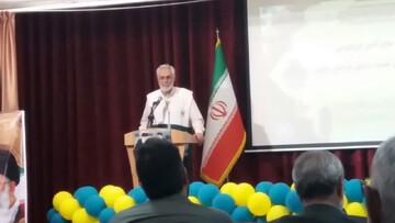 بارگاه امام رضا (ع)؛ بارگاه امید آفرینی