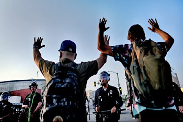 Los Angeles’ta 10 saatlik acil durum ve sokağa çıkma yasağı