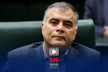 وزیر نفت: میدان نفتی آرش از نظر وزارت نفت قابلیت استخراج دارد