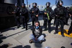 فيديو...اعتقال متظاهرين في مينيابوليس بعنف