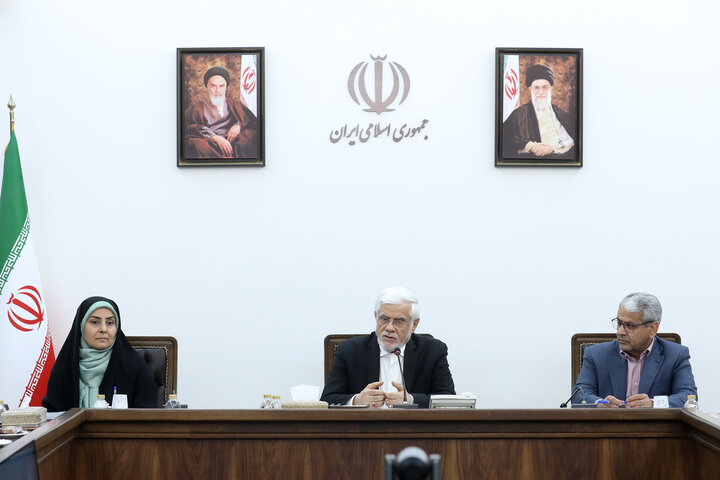 عارف: تکمیل، ساخت و توسعه طرحهای کریدوری منافع بزرگی برای کشور دارد