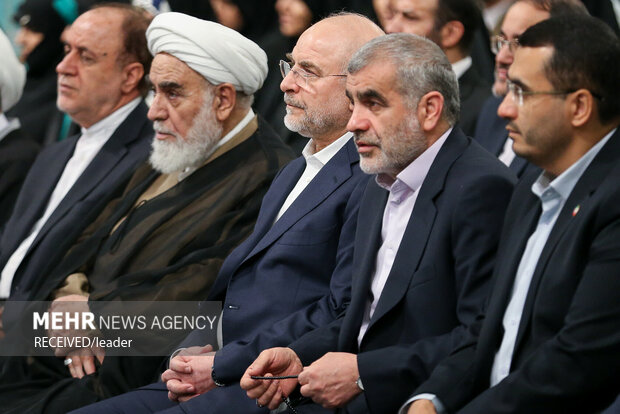 دیدار نمایندگان مجلس شورای اسلامی با رهبر معظم انقلاب اسلامی 4