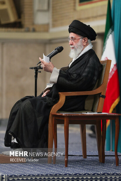 دیدار نمایندگان مجلس شورای اسلامی با رهبر معظم انقلاب اسلامی 15