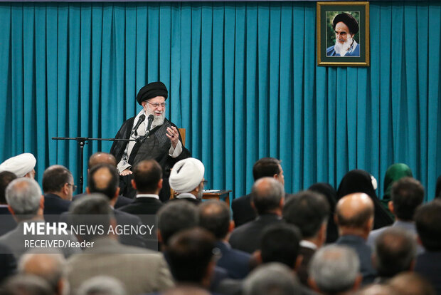 دیدار نمایندگان مجلس شورای اسلامی با رهبر معظم انقلاب اسلامی 27