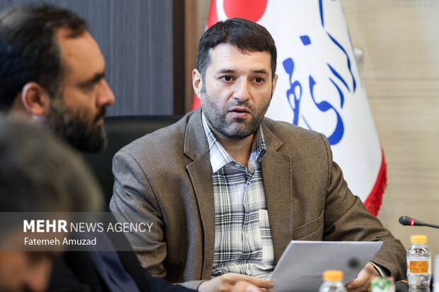 آیین رونمایی از کتاب «جلوهگاه عشق»