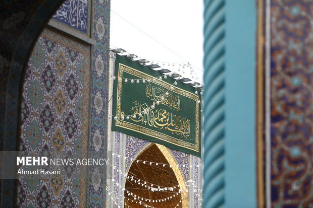 حرم مطهر امام رضا (ع) در روز میلاد امام هادی (ع)