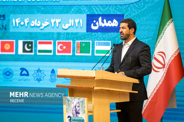 افتتاحیه سومین کنفوبیشن بین‌المللی گردشگری سلامت کشورهای عضو اکو در همدان