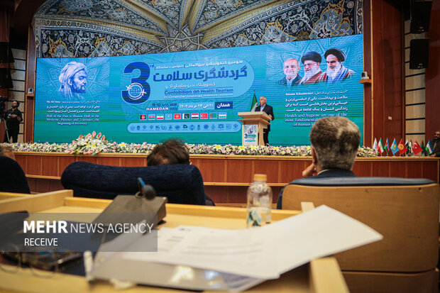 افتتاحیه سومین کنفوبیشن بین‌المللی گردشگری سلامت کشورهای عضو اکو در همدان