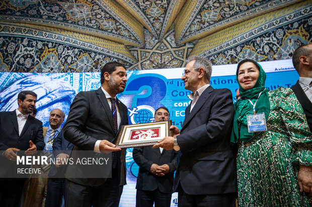 افتتاحیه سومین کنفوبیشن بین‌المللی گردشگری سلامت کشورهای عضو اکو در همدان
