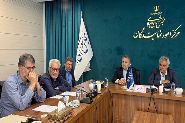 برگزاری سومین نشست مجمع ادوار خراسان شمالی در مرکز امور نمایندگان