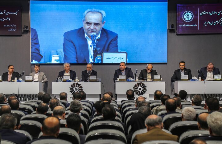 سرمست: نیازمند تغییر نگرش نسبت به نقش و جایگاه آذربایجان هستیم