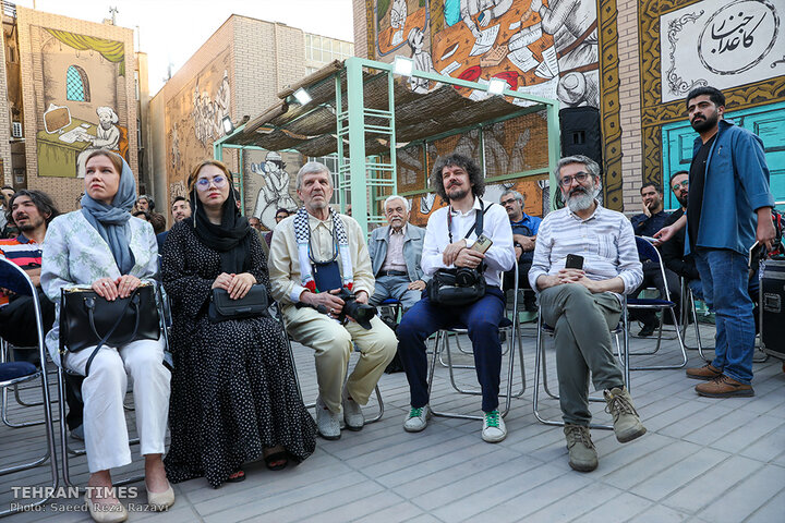 Memorial structure for Gaza martyr journalists unveiled in Tehran