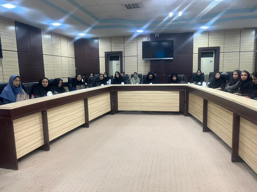 نگاه به بانوان باید از جنس «باور» باشد نگاه به بانوان باید از جنس «باور» باشد