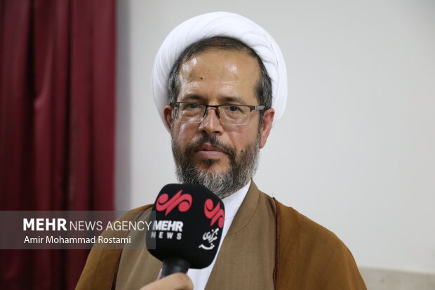 مراسم غدیر نماد وحدت و پاسداشت ارزشهای دینی است مراسم غدیر نماد وحدت و پاسداشت ارزشهای دینی است