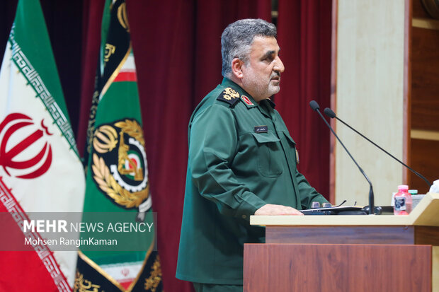 همایش تجلیل از دانشآموزان خلاق و نوآور مدارس وزارت دفاع 2