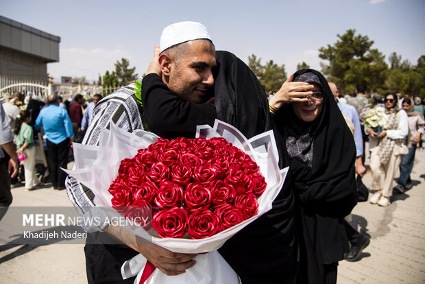 ورود نخستین گروه حجاج ایرانی به فرودگاه اصفهان