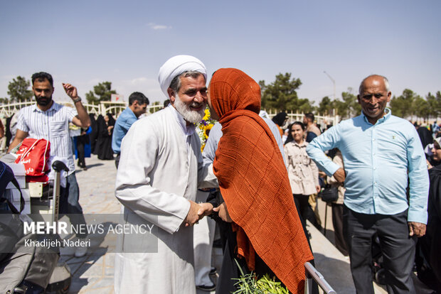 ورود نخستین گروه حجاج ایرانی به فرودگاه اصفهان