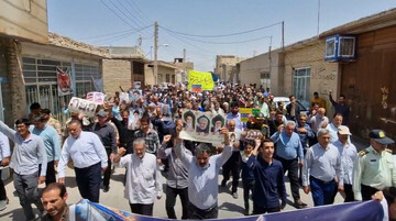 تجمع مردم شهید پرور شهر ورزنه در محکومیت حمله رژیم صهیونیستی به ایران