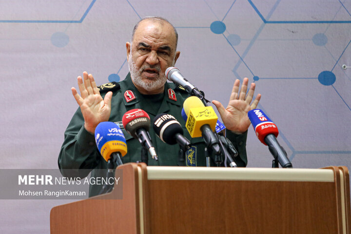 سردار سپهبد شهید حسین سلامی 2