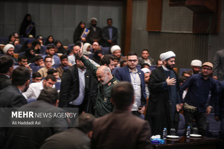 سردار سپهبد شهید حسین سلامی 22