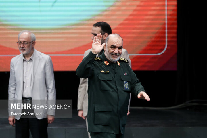 سردار سپهبد شهید حسین سلامی 32