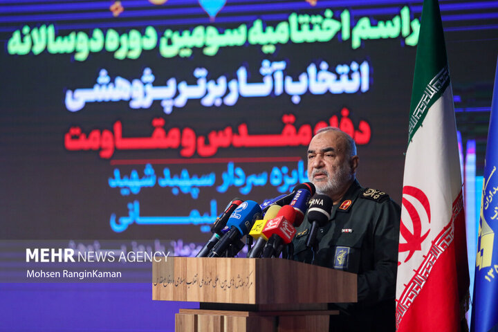 سردار سپهبد شهید حسین سلامی 53