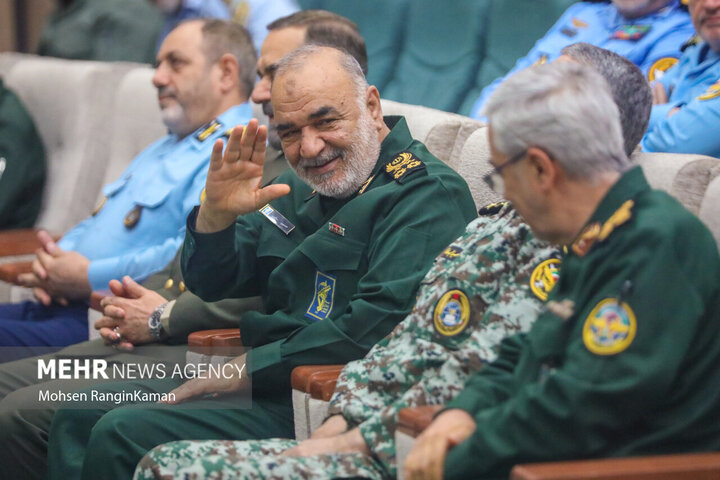 سردار سپهبد شهید حسین سلامی 52