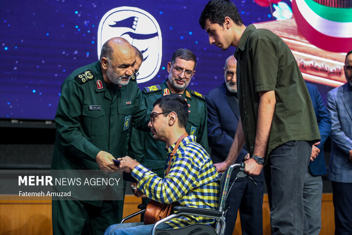 سردار سپهبد شهید حسین سلامی 43