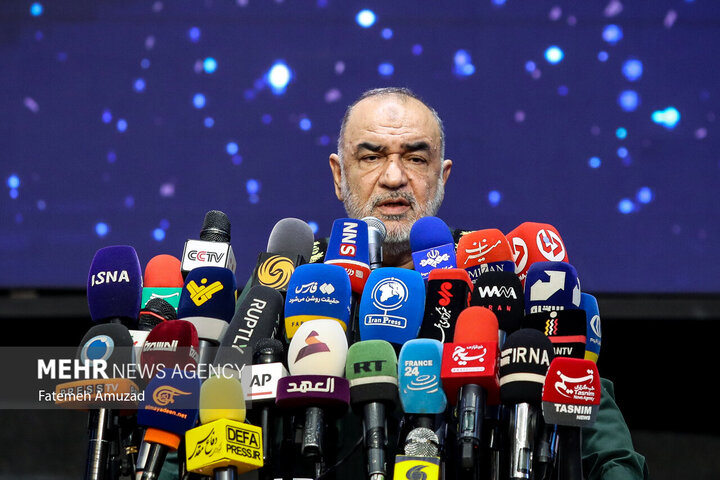 سردار سپهبد شهید حسین سلامی 50