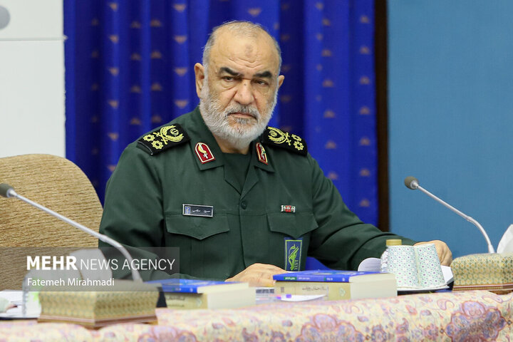 سردار سپهبد شهید حسین سلامی 57