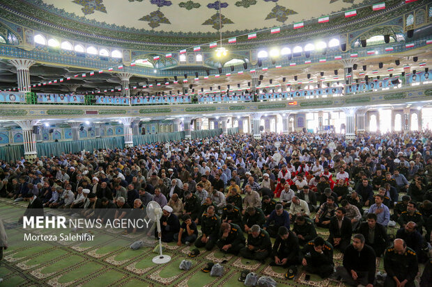 راهپیمایی مردم چهارمحال و بختیاری در پشتیبانی از «انتقام ملی»