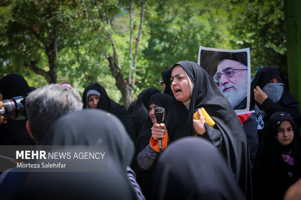 راهپیمایی مردم چهارمحال و بختیاری در پشتیبانی از «انتقام ملی»