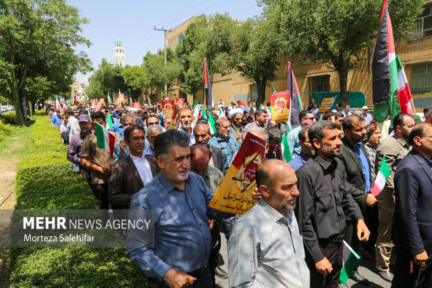 راهپیمایی مردم چهارمحال و بختیاری در پشتیبانی از «انتقام ملی»