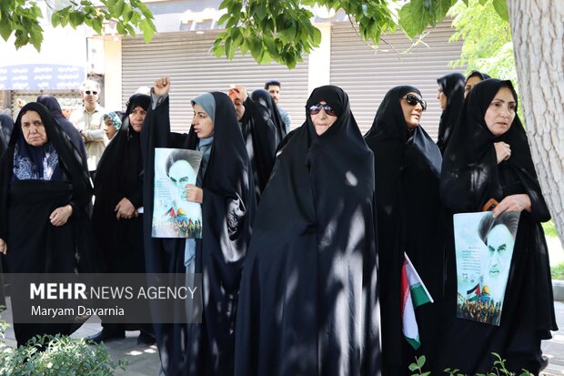 راهپیمایی ضد صهیونیستی بعد نماز جمعه در بجنورد راهپیمایی ضد صهیونیستی بعد نماز جمعه در بجنورد