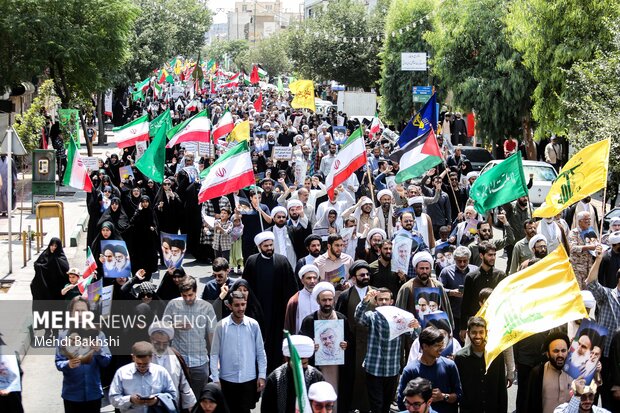 راهپیمایی مردم قم در محکومیت حمله رژیم صهیونیستی به ایران