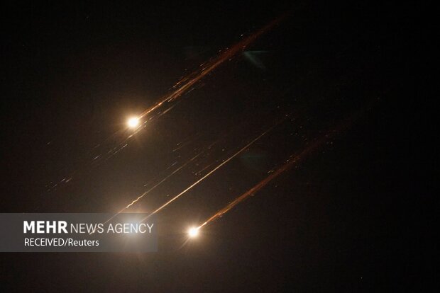 İran'ın İsrail saldırıları devam ediyor İran'ın İsrail saldırıları devam ediyor