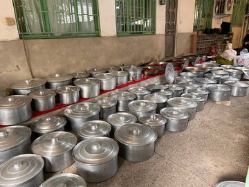 طبخ ۱۱۰ دیگ غذا در غدیر حماسی فومن
