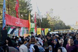 اصفهانی‌ها در مهمونی کیلومتری غدیر جنایات صهیونیست‌ها را محکوم کردند