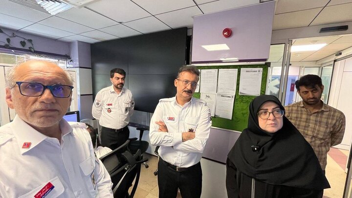 مهاجرانی: کادر فداکار اورژانس با تمام توان در حال خدمترسانیاند