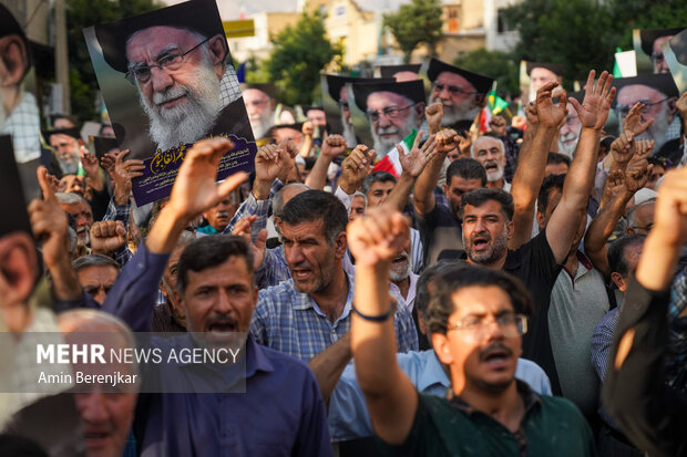 ایران، قهرمان میدانهای نبرد و جلوهگاه وحدت ملی