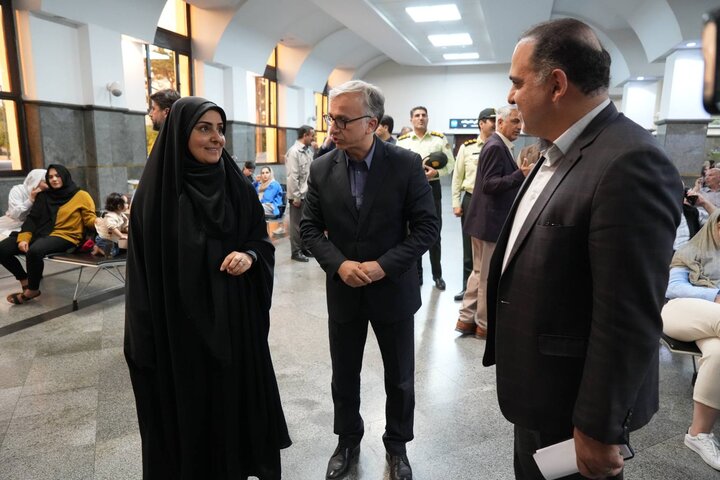 بازدید سرزده وزیر راه از راه آهن تهران