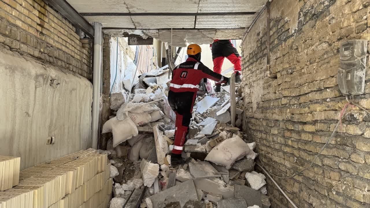 آتش،محل،آوار،حادثه