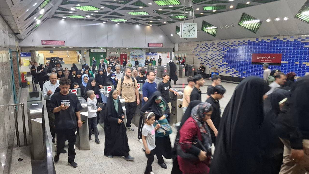 مراسم،مترو،شهروندان،حسين،امام،شركت،حشمتي