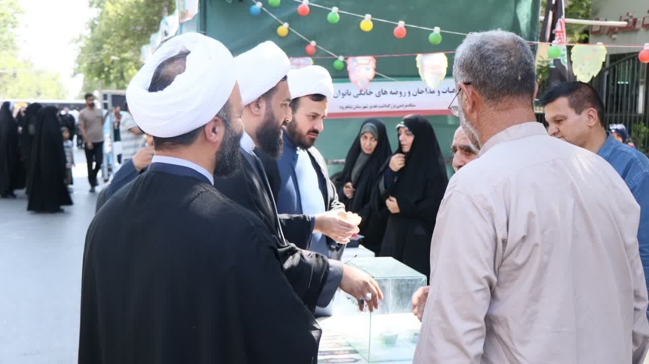 «تبلور عشق به غدیر» در استان سمنان ؛ ایران ذوالفقار حیدر شد