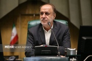 حاجی‌بابایی: مردم ایران پای انقلاب ایستاده‌اند