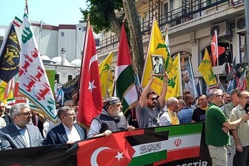 İstanbul'da İran'a destek gösterisi